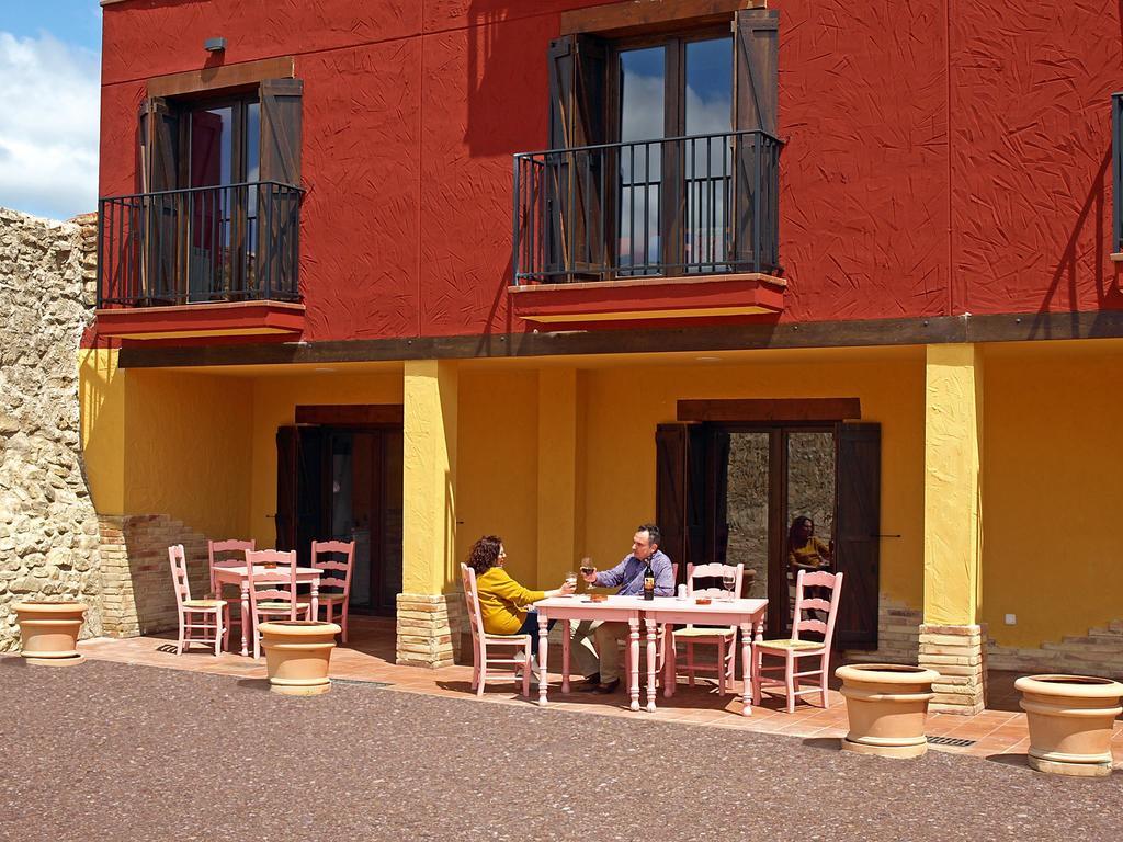 Gasthaus Casa Arrieta Castejon de Valdejasa Exterior foto