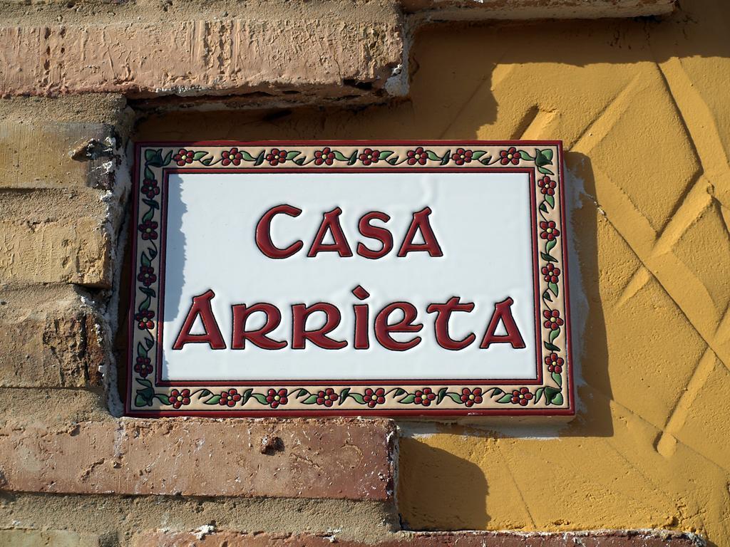 Gasthaus Casa Arrieta Castejon de Valdejasa Exterior foto